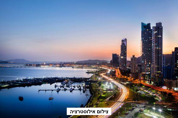 עיר ליד הים